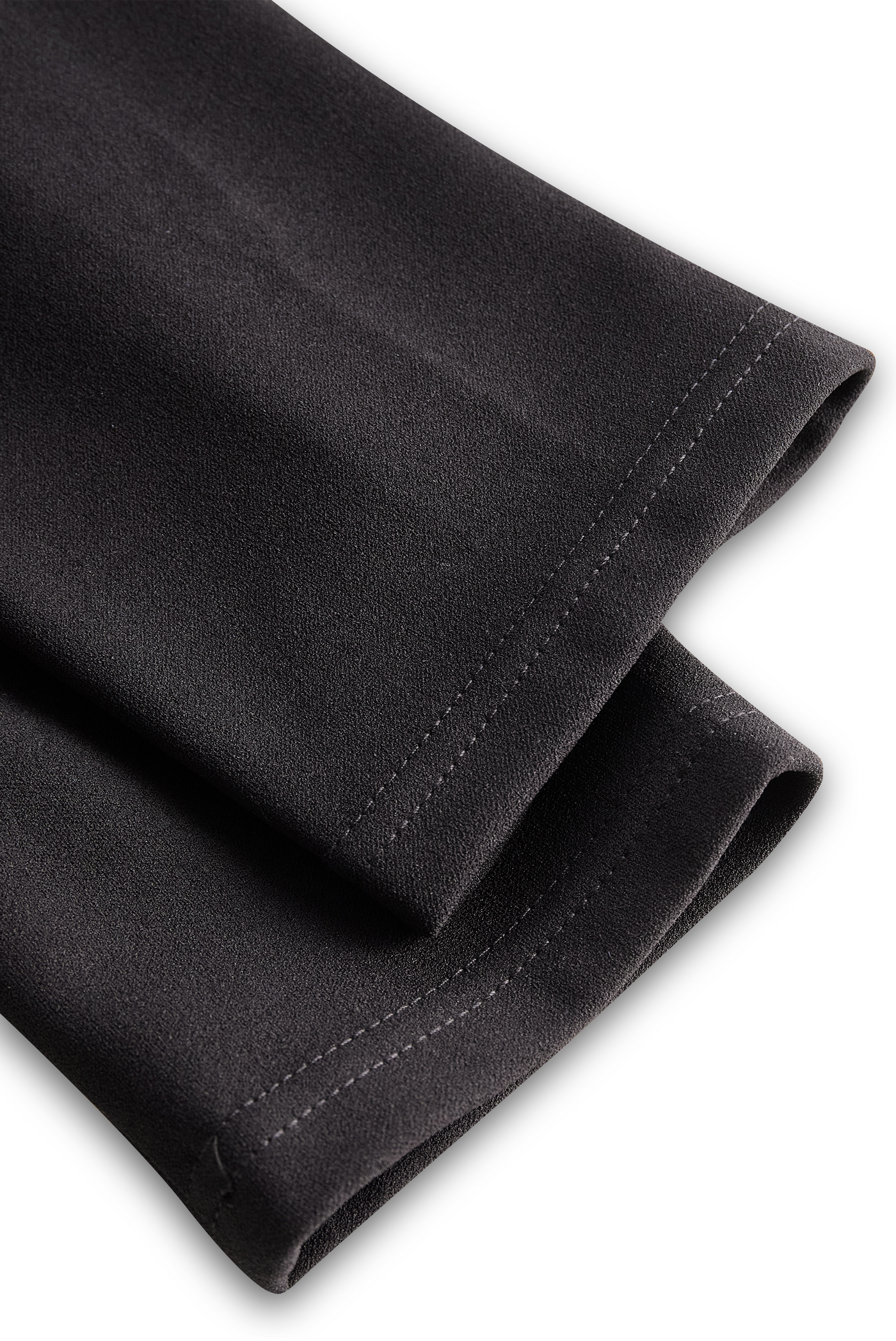 Selvianeé | Refined Black Belted Dress