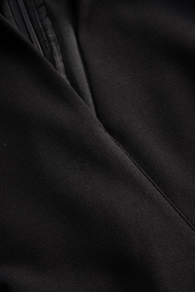 Selvianeé | Refined Black Belted Dress