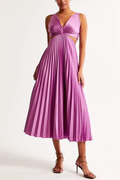 Serelina | pleated maxi dress