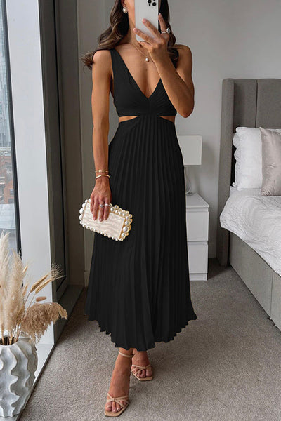 Serelina | pleated maxi dress