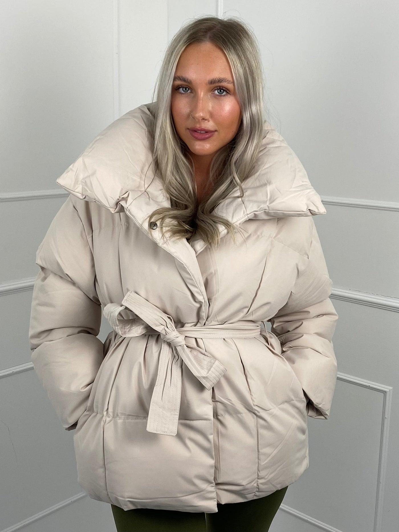 Selvianneé | Short Belted Puffer Jacket