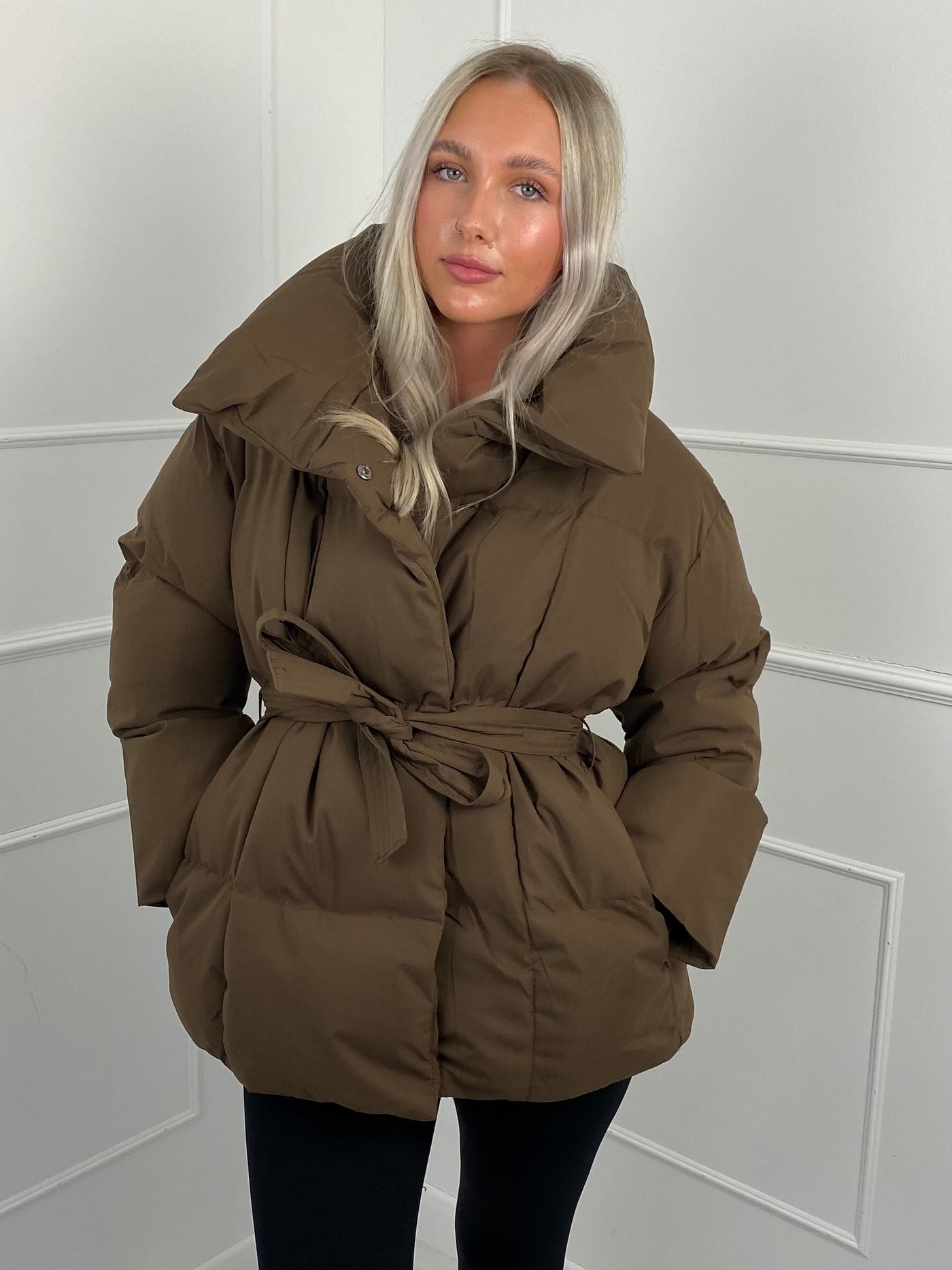 Selvianneé | Short Belted Puffer Jacket