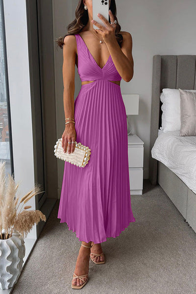 Serelina | pleated maxi dress