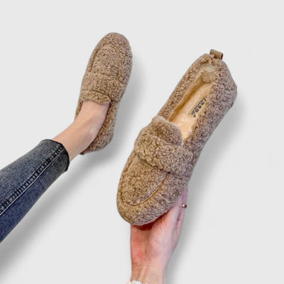 Velianne | Warm Slip-ons With Elegant Design