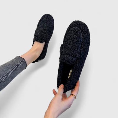Velianne | Warm Slip-ons With Elegant Design