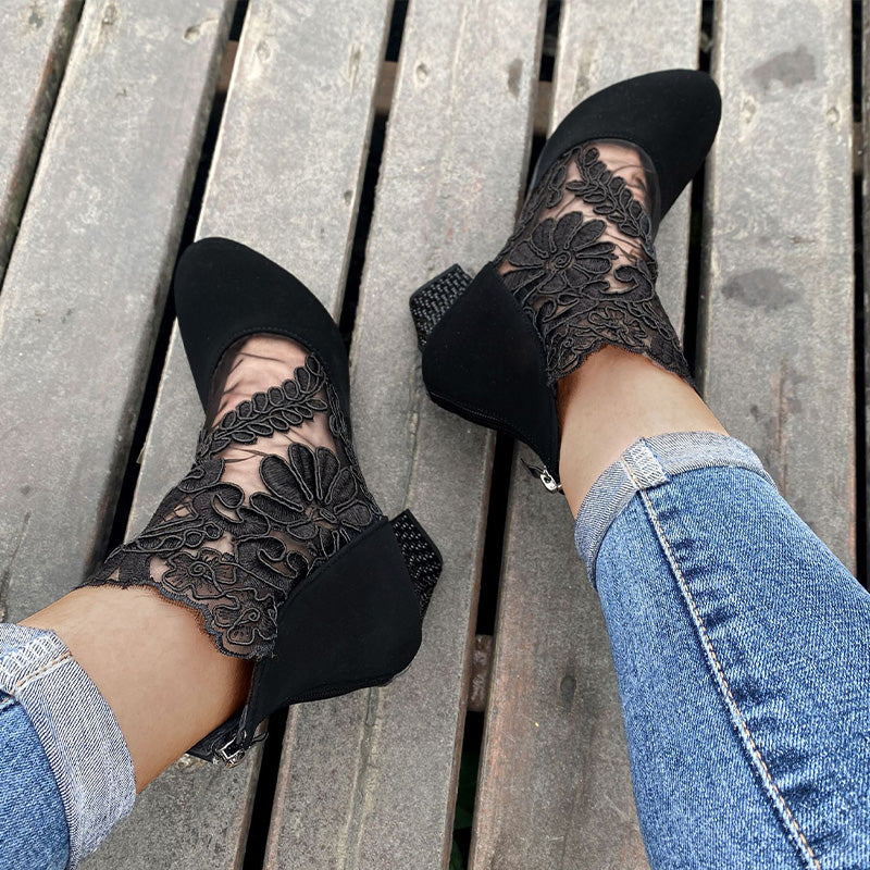 Evelinne | Elegant Lace High Heels